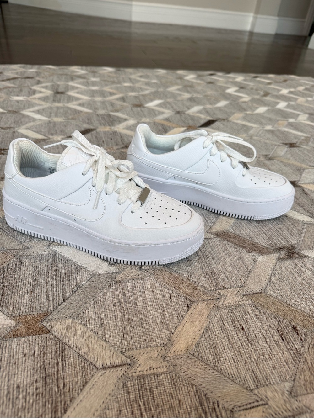 Nike Women’s Air Force 1 Sage Low - White